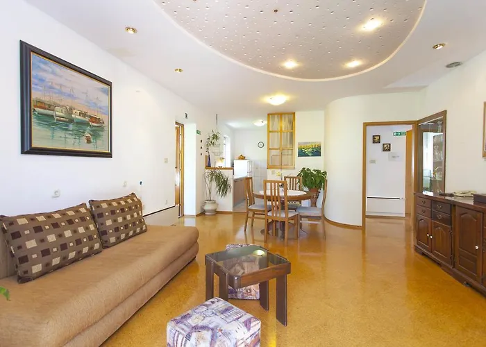 Kumpar Appartement Makarska